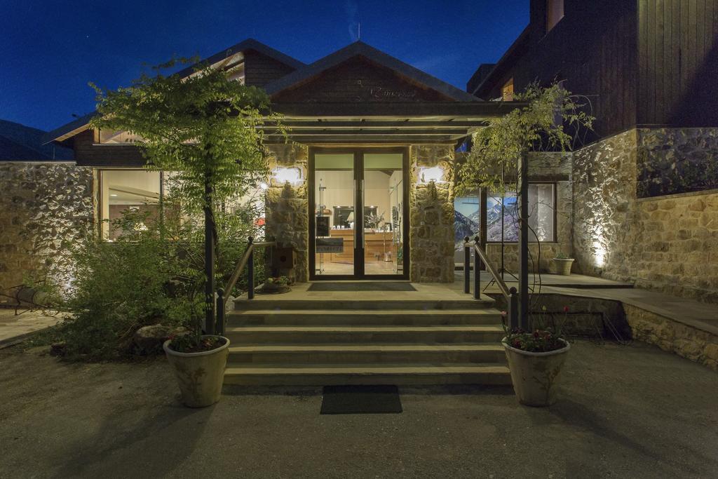 Orizontes Tzoumerkon Hotel Resort Pramanta Eksteriør billede
