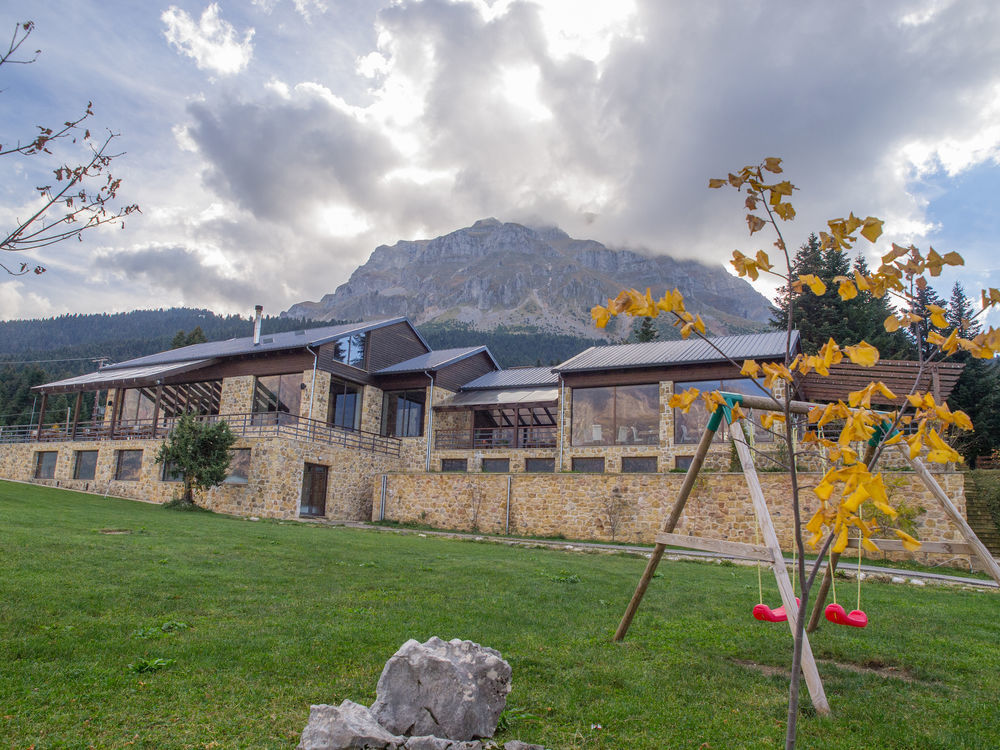 Orizontes Tzoumerkon Hotel Resort Pramanta Eksteriør billede